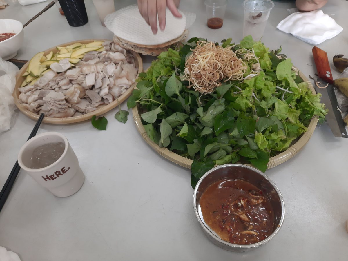 How to Make Da Nang Pork Belly Rice Paper Rolls (Banh Trang Cuon Thit Heo)